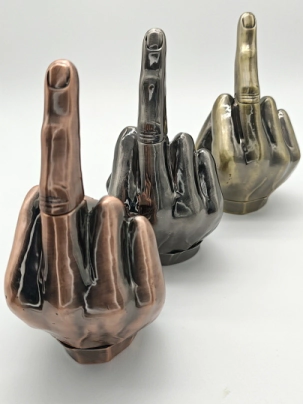 PICADOR F***YOU CON PIPA